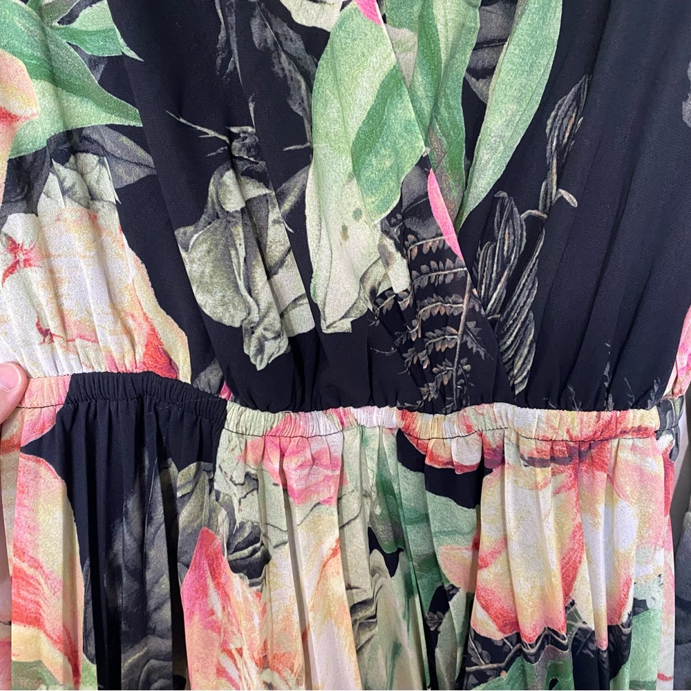 SIZE Medium | Flying Tomato Black and Pink Floral Long Sleeve Midi Dress - Picture 6 of 12